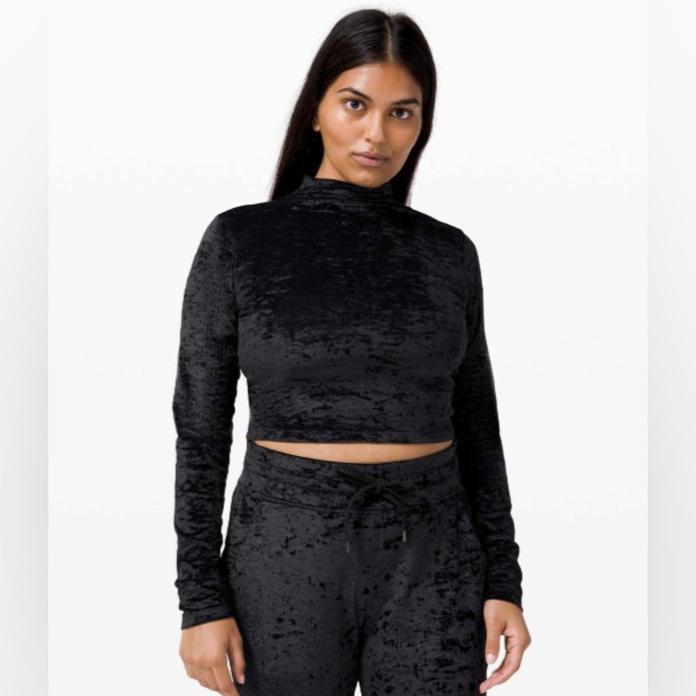 RARE NWOT 🔥 Lululemon All Aligned Mock Neck Long Sleeve *Crushed Velvet Black